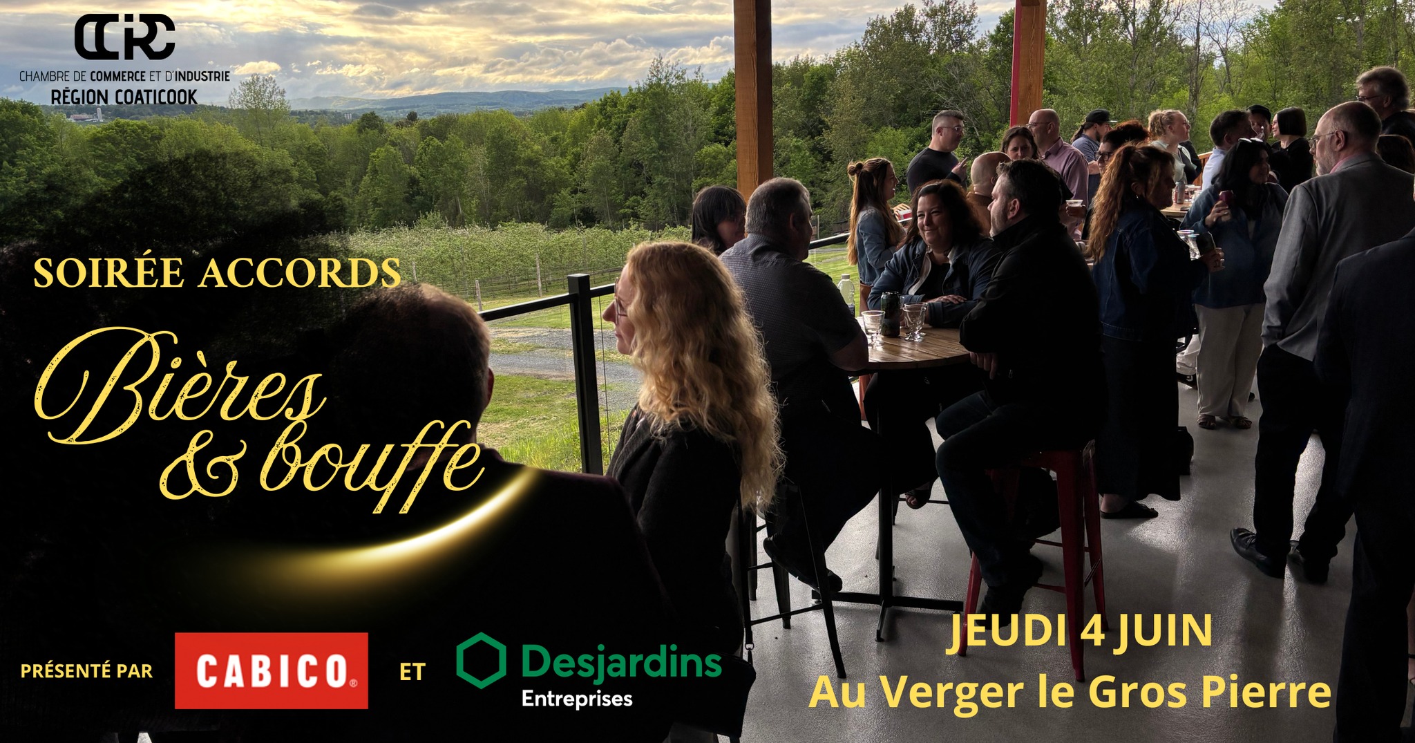 terrasse extérieur en été au Verge le Gros Pierre avec personnes assises